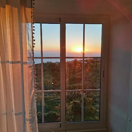 Benilde Apartment *