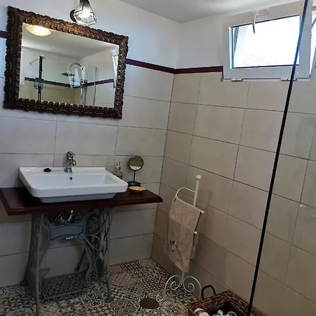Benilde Apartment